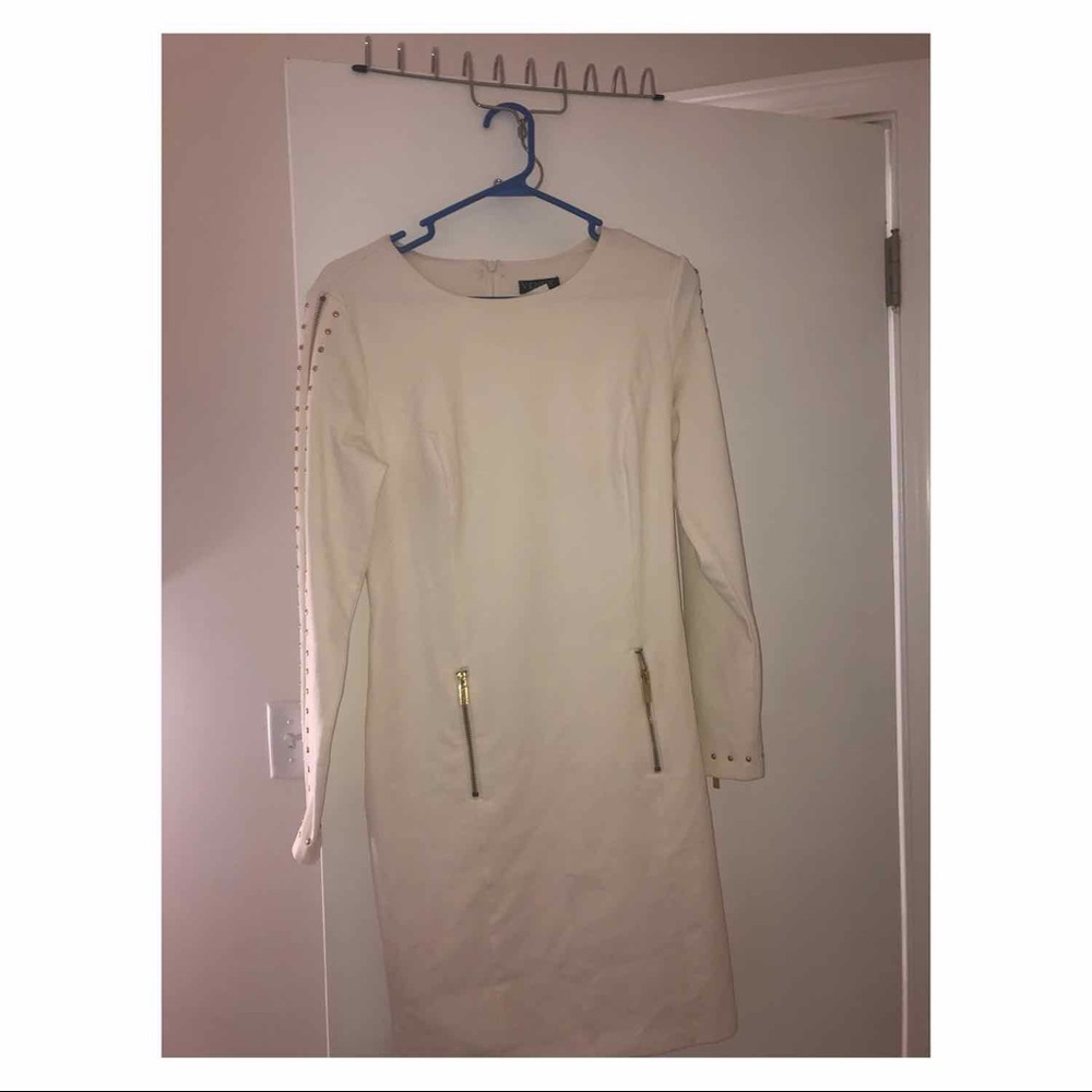 Venus Dress Size 8 brand new used once